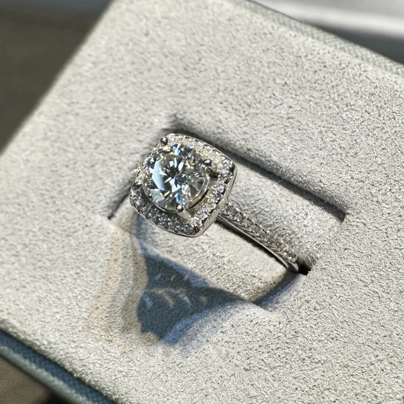 2 Carat Moissanite Rings